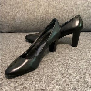Etienne Aigner Women’s Black Pumps Size 7.5 Shoes